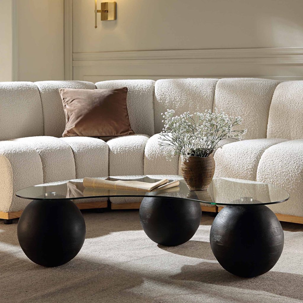 Bàn cà phê bằng kính cong Sveti, đen