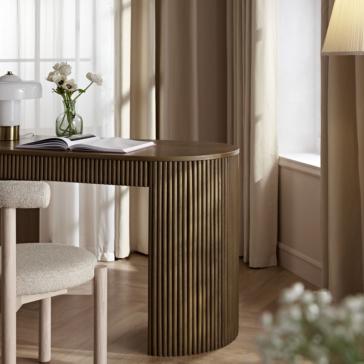 Maru 1 - Bàn viết kéo, Oak bạc - Ảnh 3