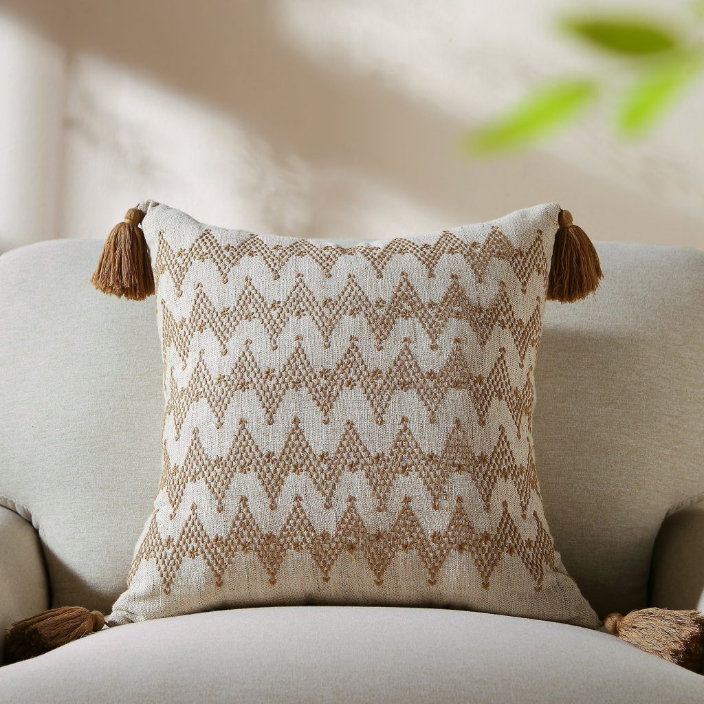 Bộ sưu tập Boho River Running Stitch Pillow