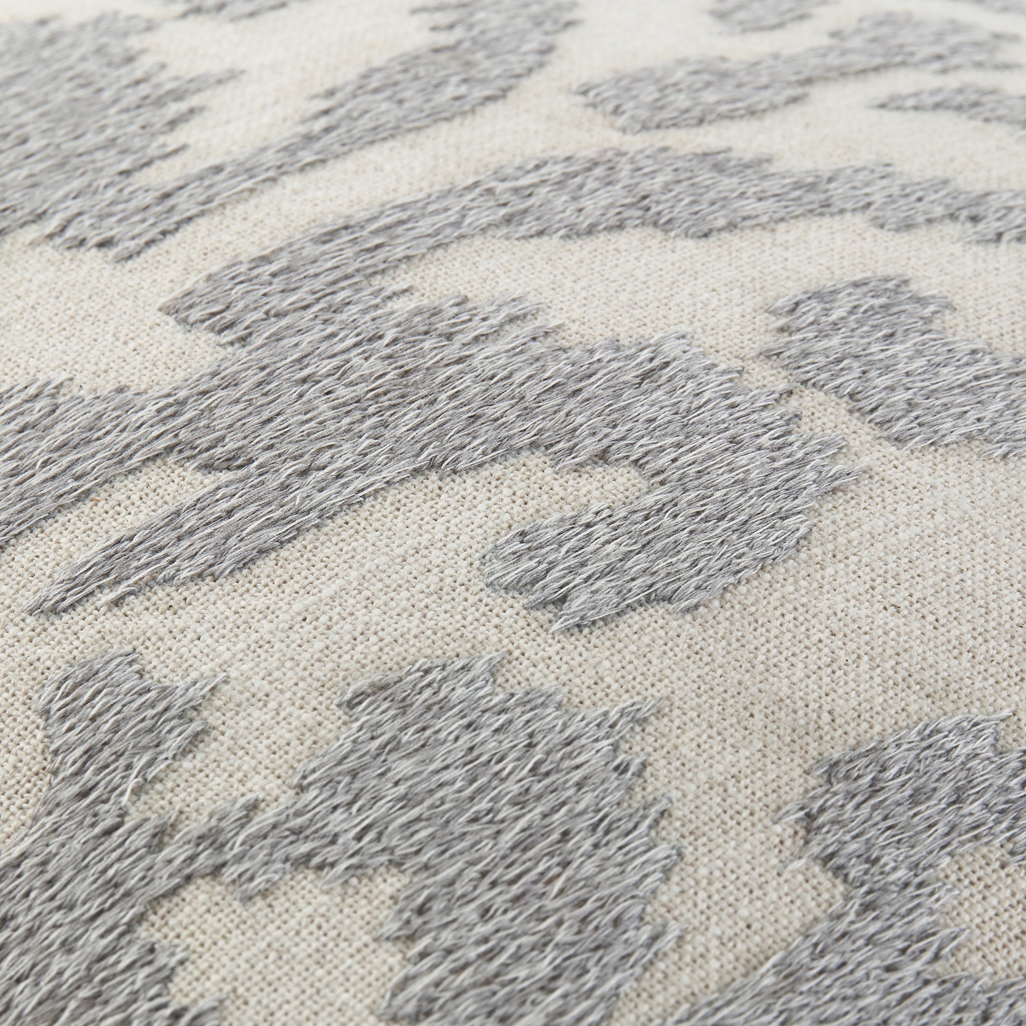 Ikat Collection Mặt trăng màu xám tay thêu gối - Ảnh 7